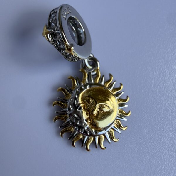 Charm dúo Feliz - Enchapado plata